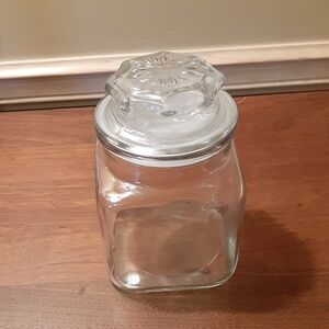 Anchor Hocking Vintage Square Apothecary Jar with Lid